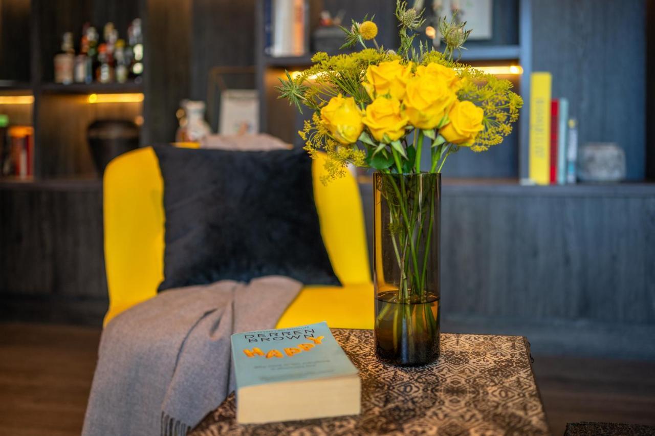 Ferienwohnung Luxurious Penthouse, Expansive Wrap-Around Terrace London Exterior foto